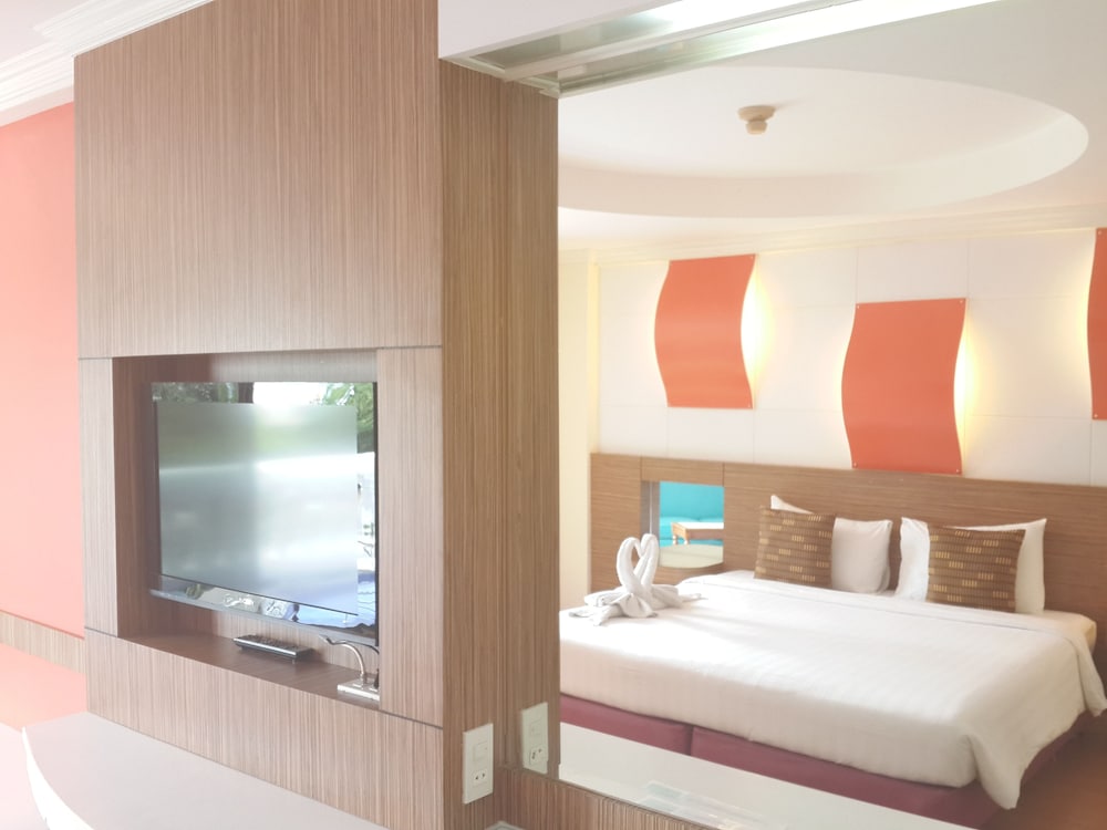 Deluxe Room - Photo 2