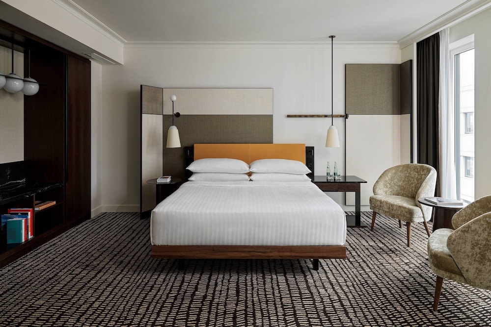 Executive Suite, 1 King Bed