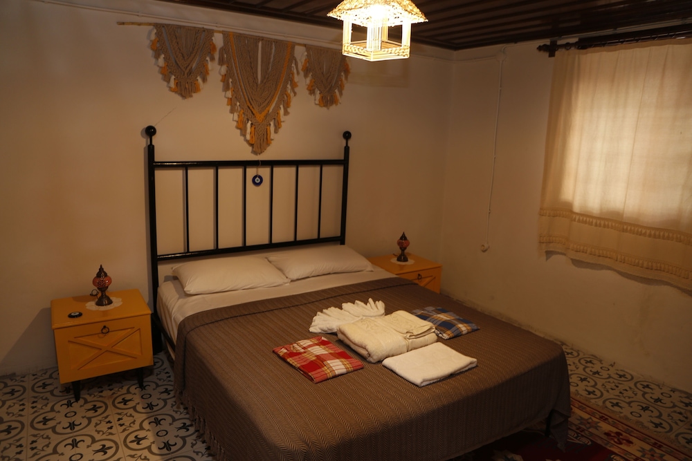 Classic Room, 1 Queen Bed, Accessible