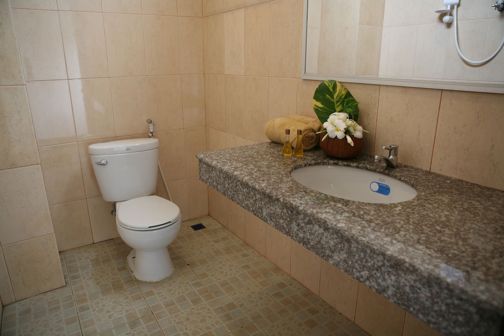 Standard Double or Twin Room photo 3