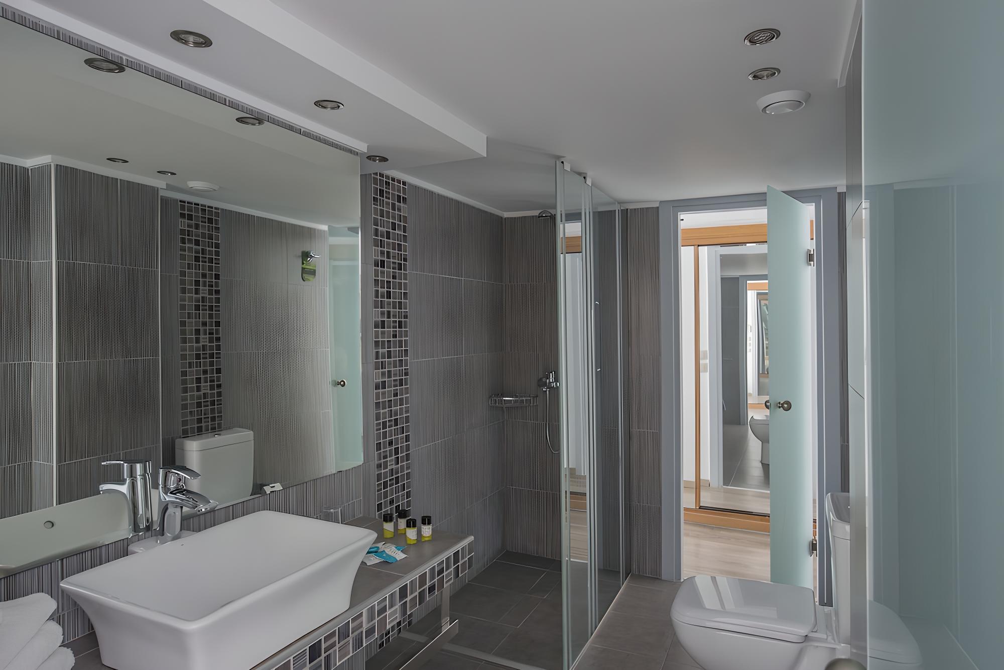 Relax in luxury with our modern bathroom amenities!