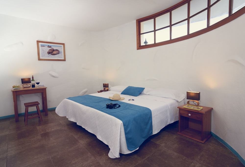 Deluxe Double Room, 1 King Bed, Balcony photo 3