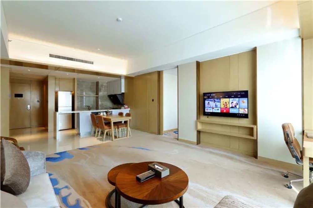 Deluxe Apartment photo 2