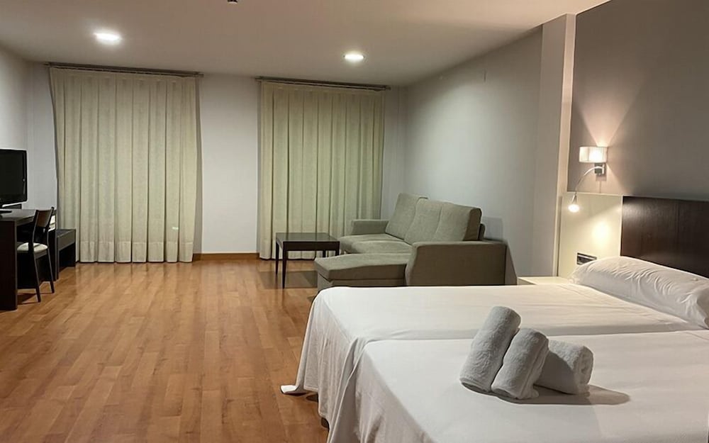 Comfort Double Room, Balcony, City View