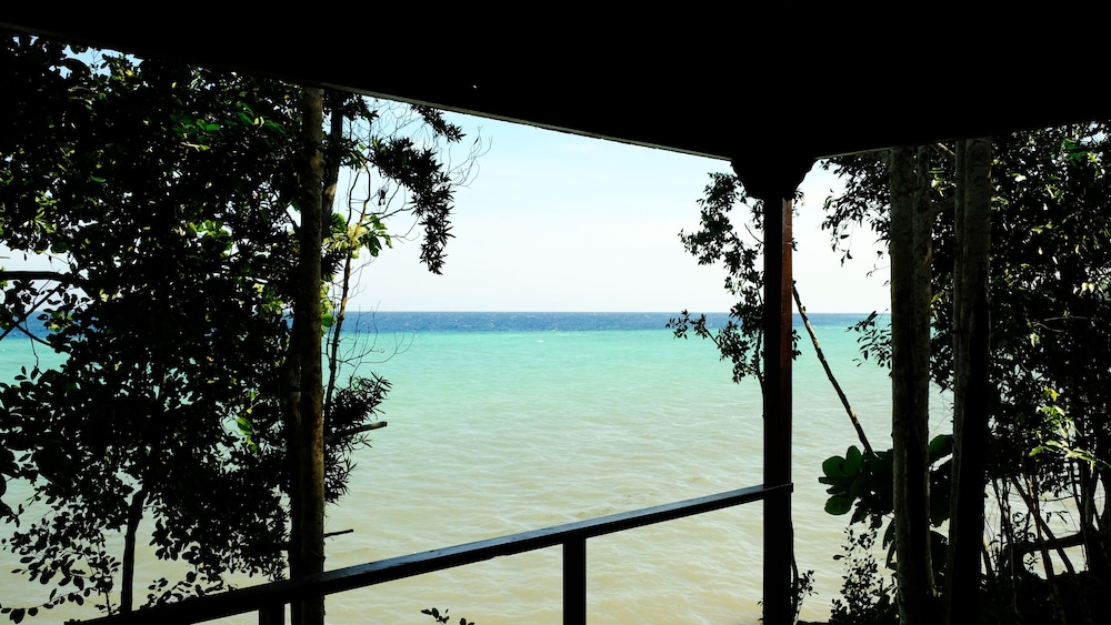 Deluxe Ocean View Villas photo 2