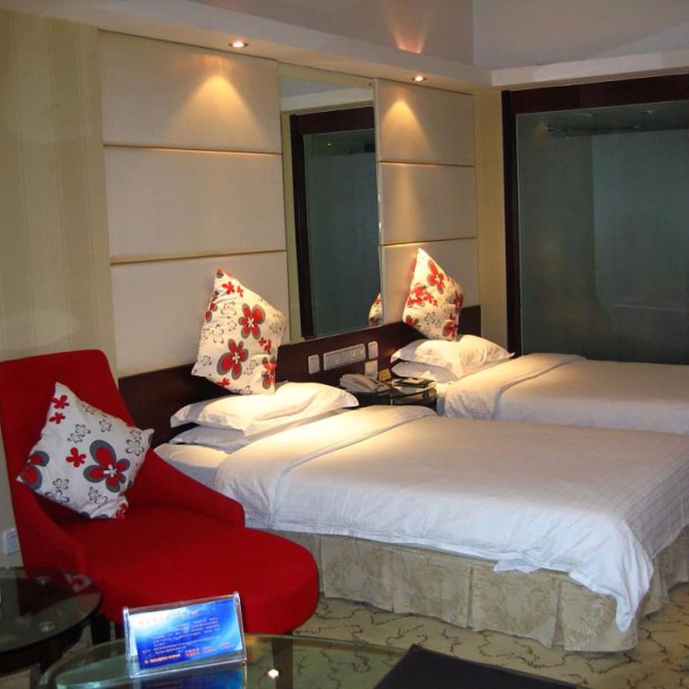 Standard Double or Twin Room photo 1