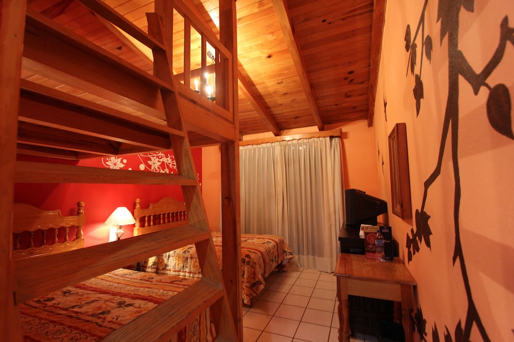 Superior Triple Room photo 2