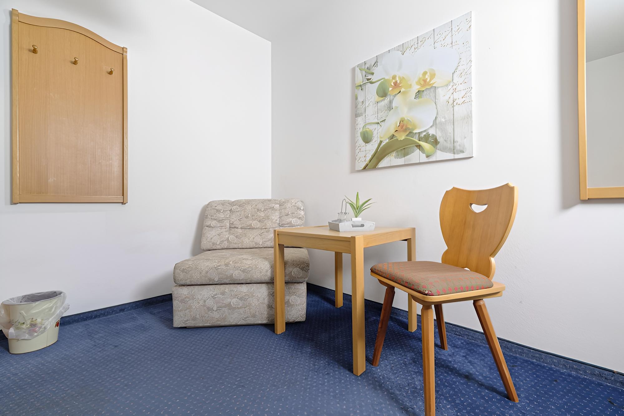 Basic Single Room photo 3