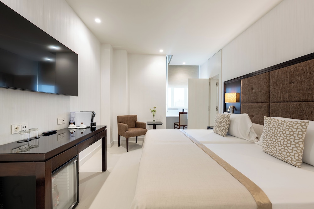 Executive Double or Twin Room - Photo 9