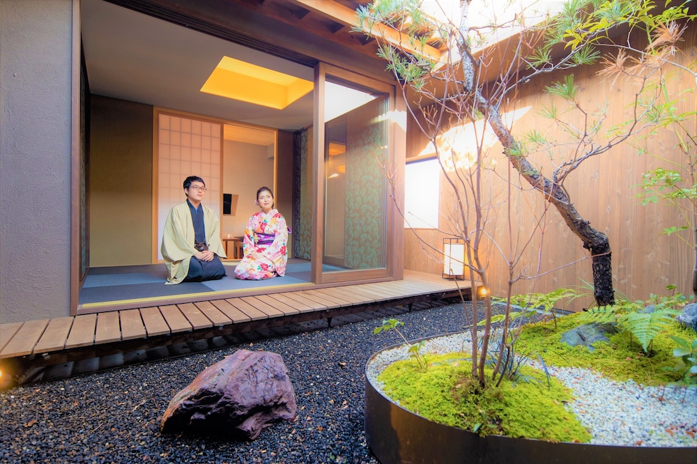 Japanese-Style Suite With Tatami, Non-Smoking photo 3