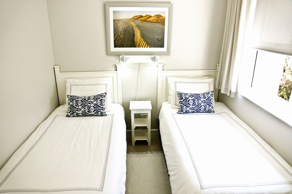 Classic Apartment, 2 Twin Beds, Patio, Garden Area photo 2
