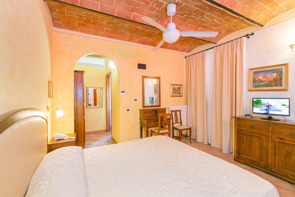 Comfort Double or Twin Room photo 2