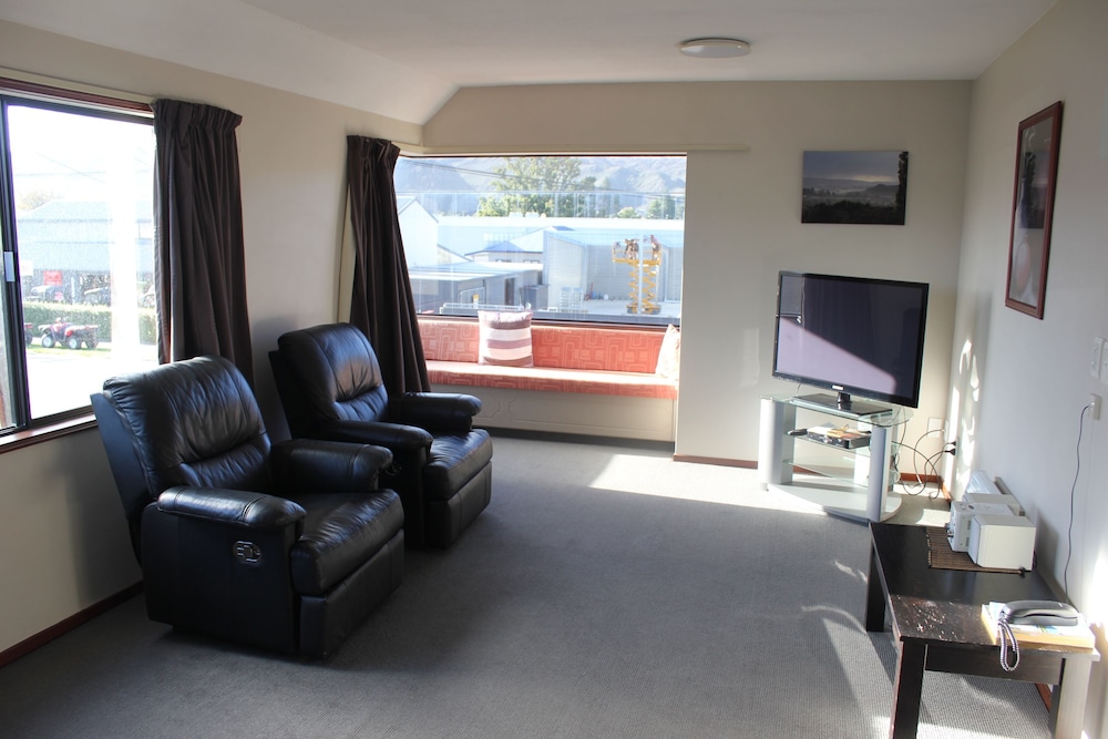 Executive Suite photo 2