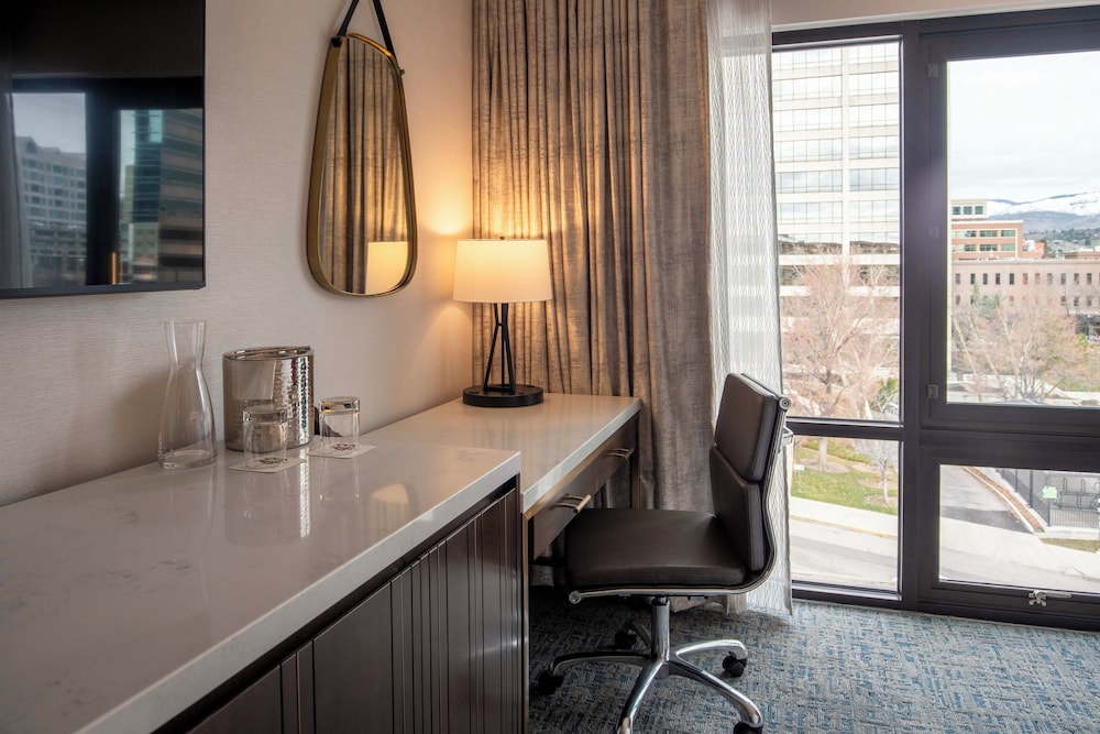 Standard Room, 1 King Bed (Capitol Room) at Hotel 43 in Boise