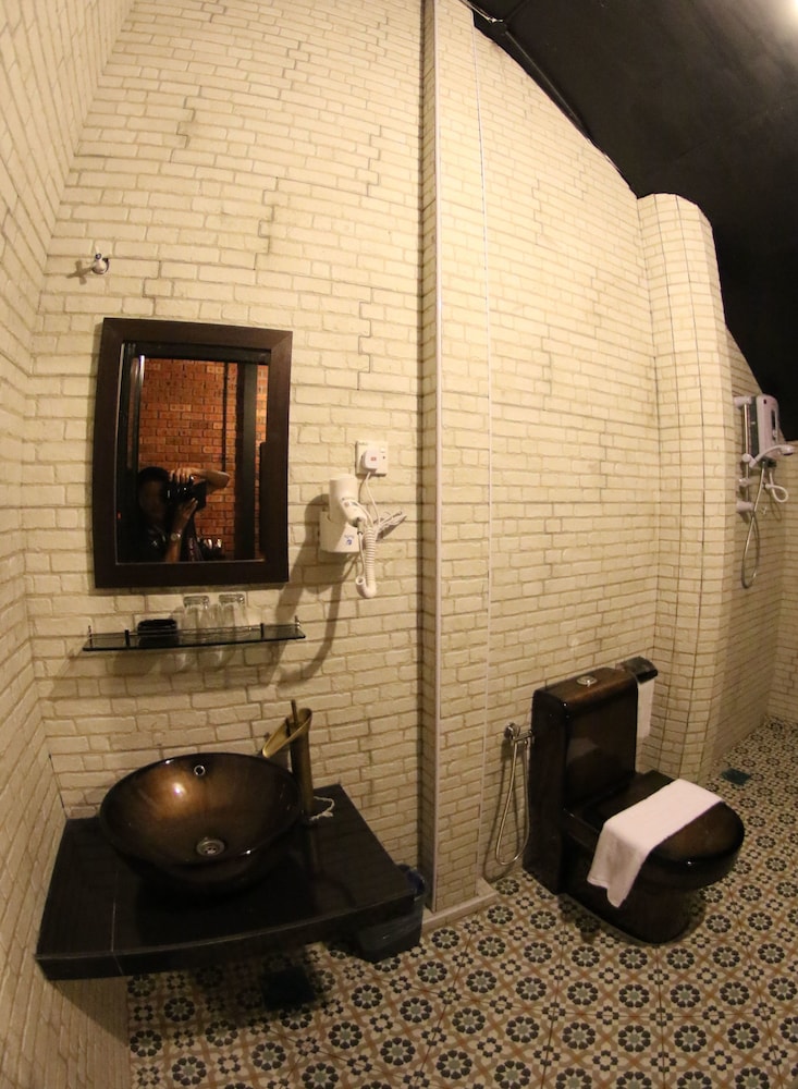 Deluxe Twin Room, Ground Floor - Photo 3