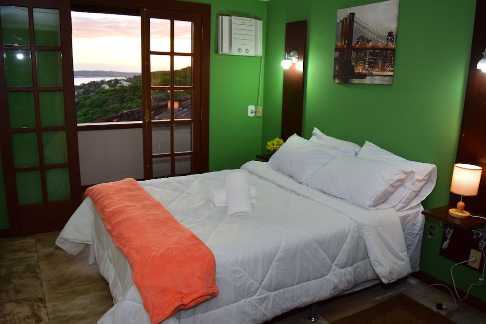 Double Room, Shared Bathroom (Praia Azeda)