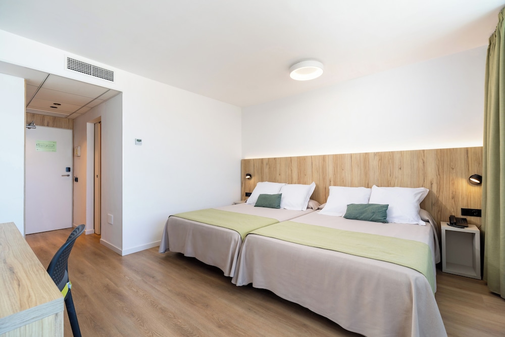 Habitación Familiar (2 Adultos + 2 Niños)