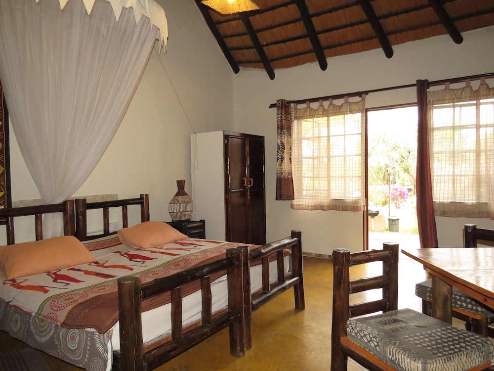 Comfort Room, 1 Bedroom, Refrigerator & Microwave, Poolside