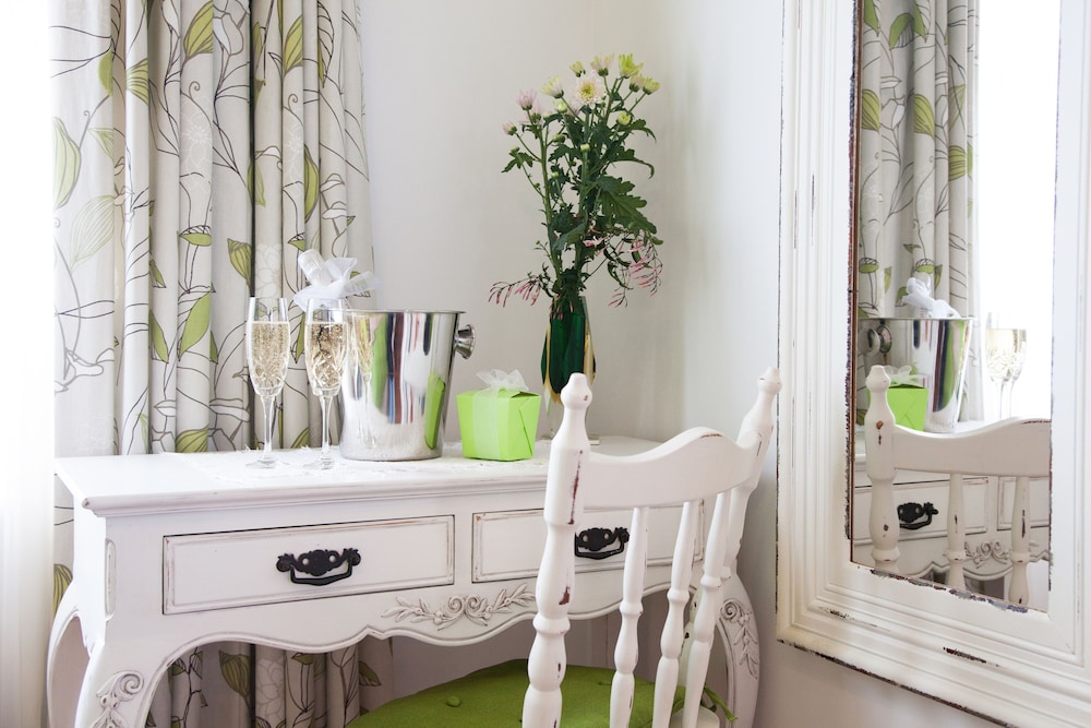 Lovell Suite photo 3