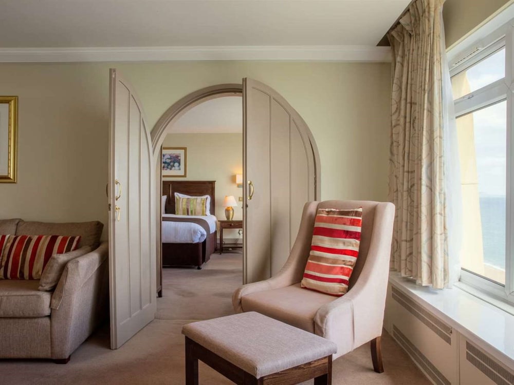 Suite, 1 Double Bed, Non Smoking, Sea View (with Sofabed) photo 3