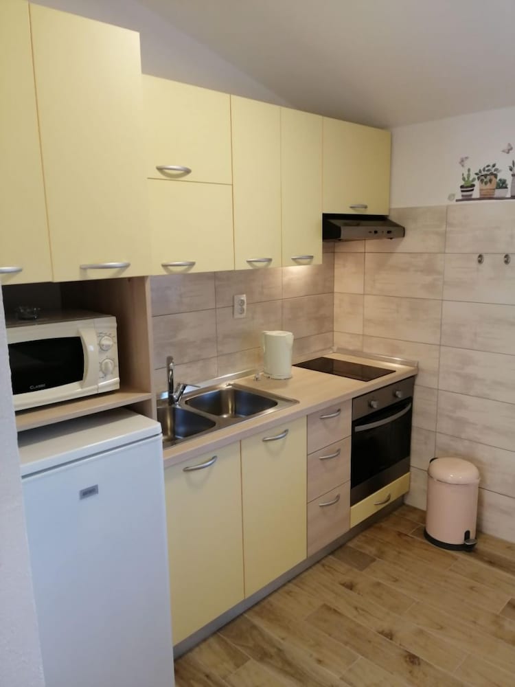 Apartment (Nadica - free parking - A2(4))