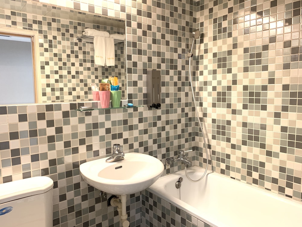 Business Double Room (I) - Photo 8