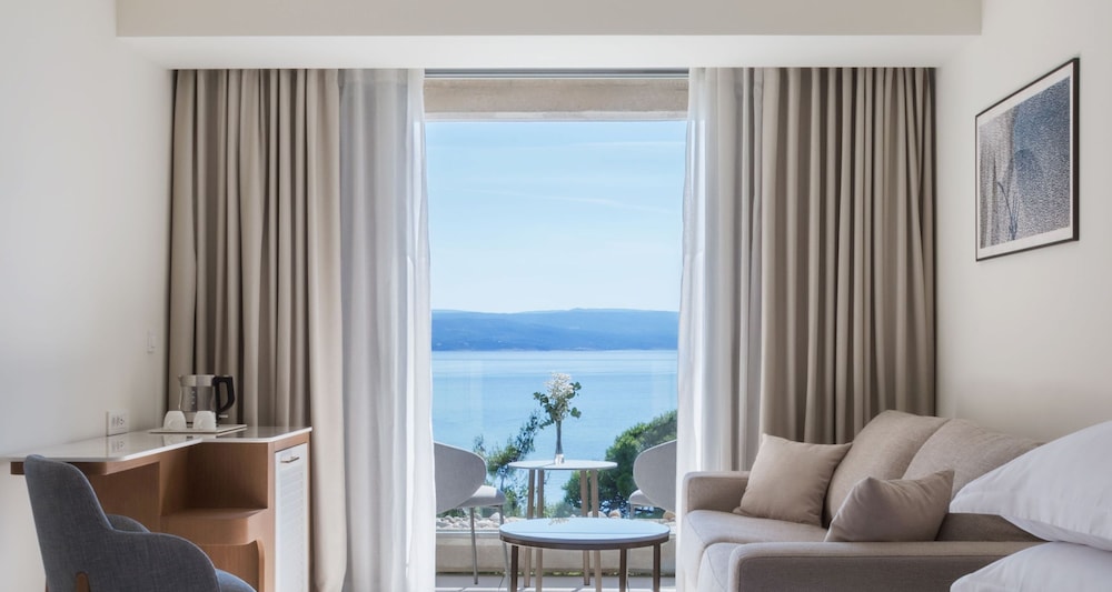 Premium Double or Twin Room, Balcony, Sea View - Photo 3