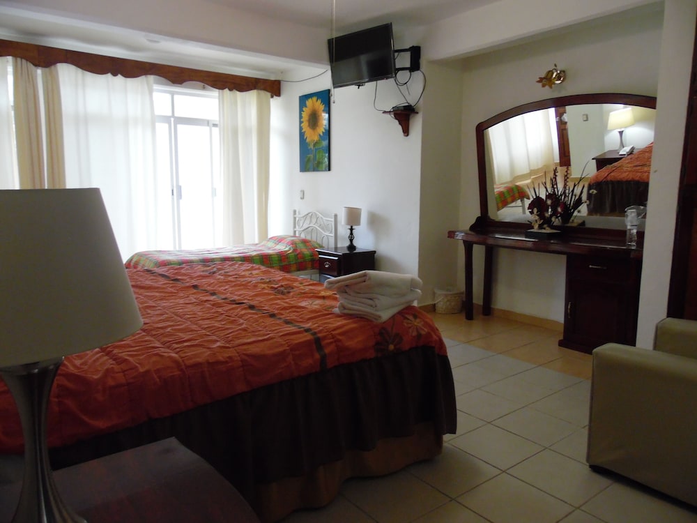 Room, Garden View, Garden Area photo 3