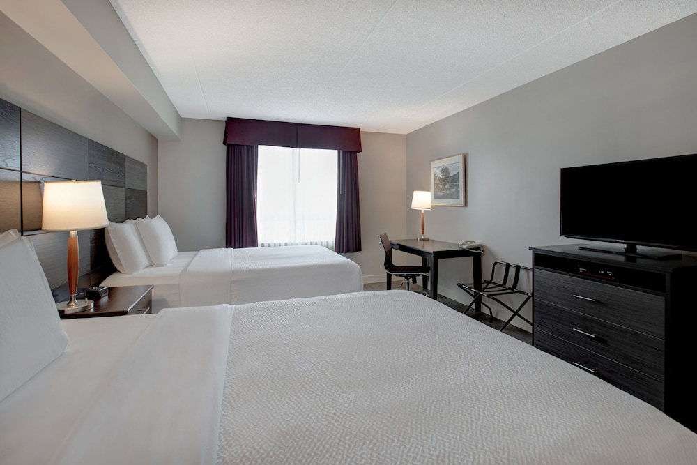 Room, 2 Queen Beds, Non Smoking (With Sofa Bed) photo 3