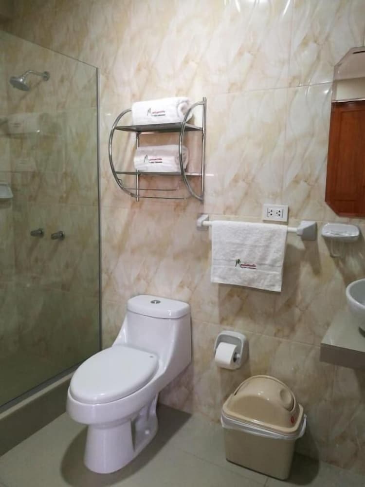 Basic Triple Room photo 2