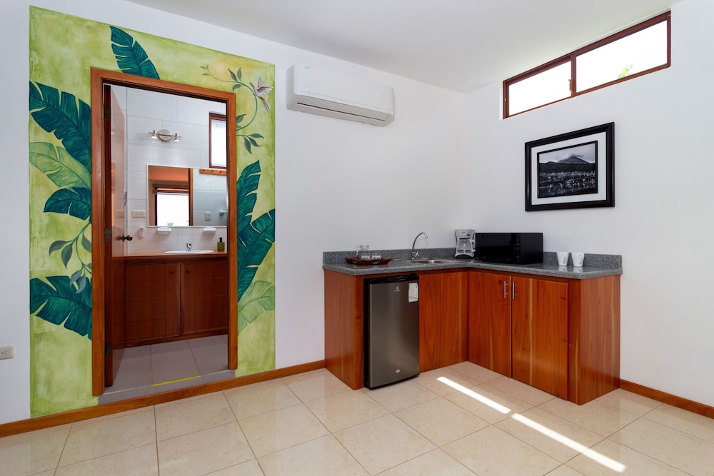 Superior Triple Room photo 3