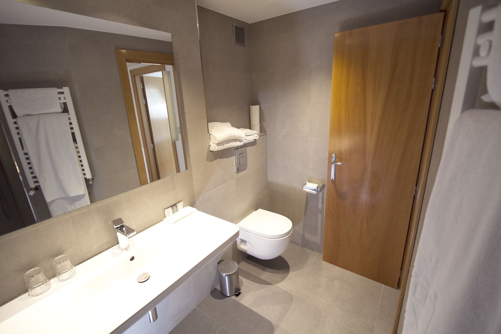 Apartment (4A) - Photo 6