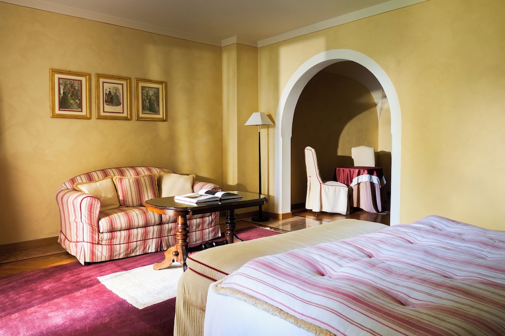 Comfort Room photo 2