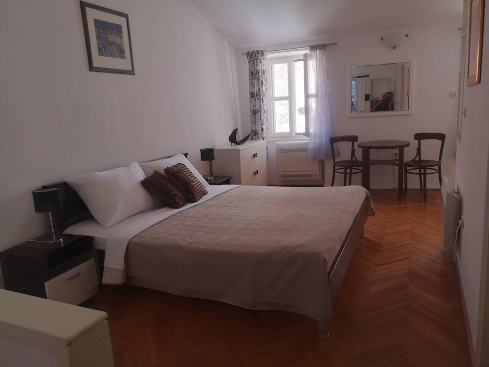 Superior Studio Suite, 1 King Bed