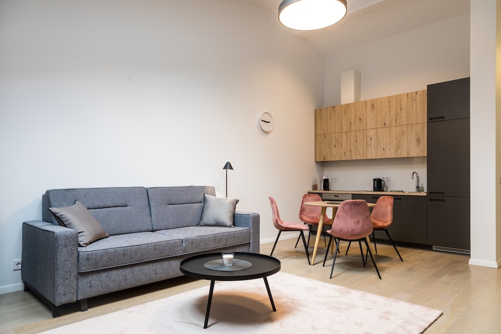 Elite Studio Suite photo 3