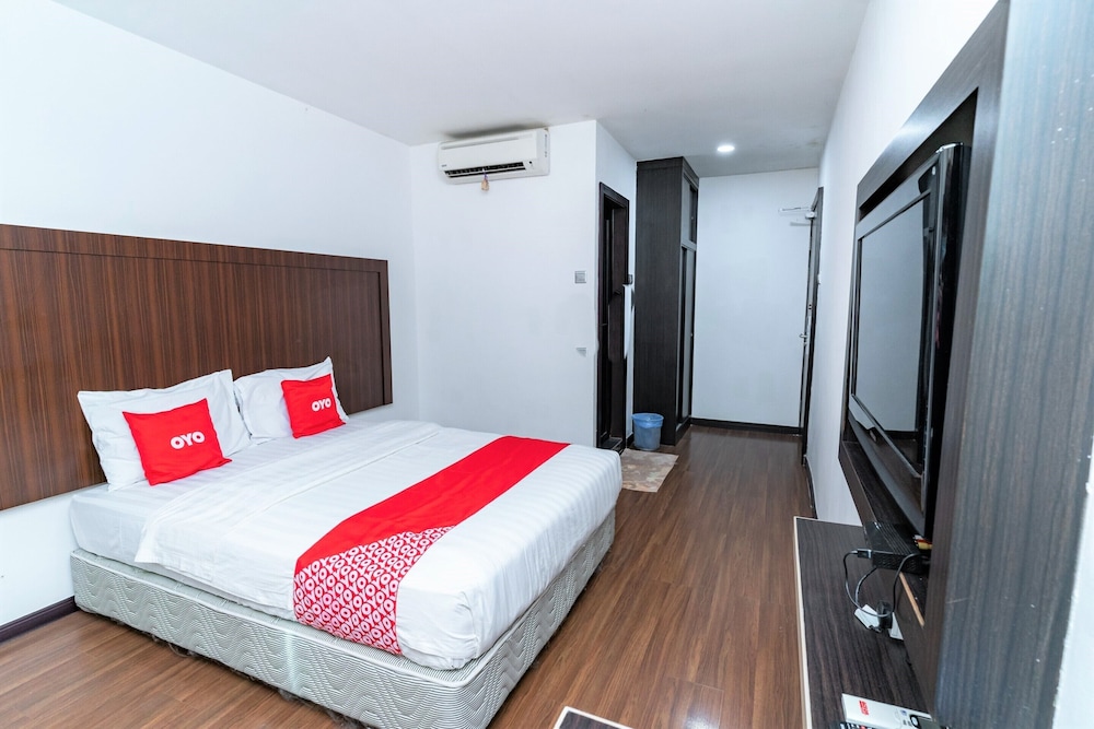 Deluxe Double Room, 1 King Bed photo 3