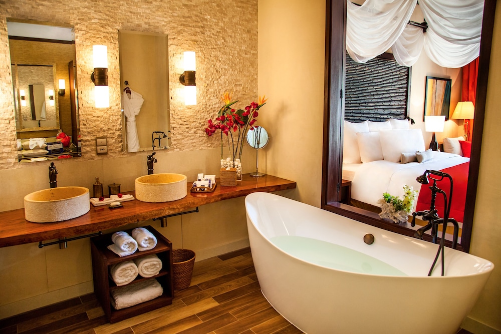 Villa, 1 King Bed (beach)