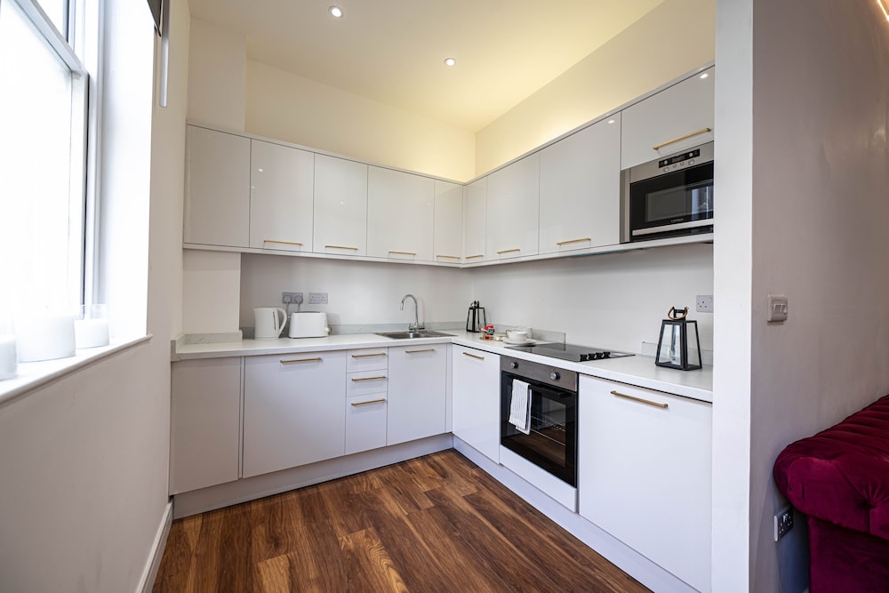 Executive Apartment, Ensuite, City View (Apt 1) - Photo 8