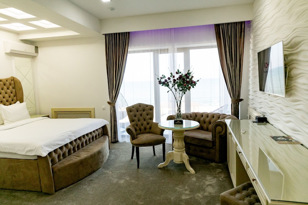 Superior Triple Room, Balcony, Sea View photo 1