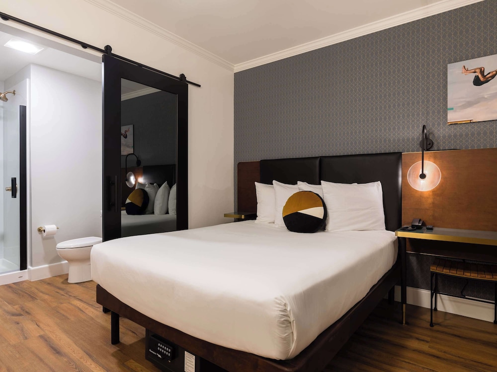 Classic Room, 1 Queen Bed