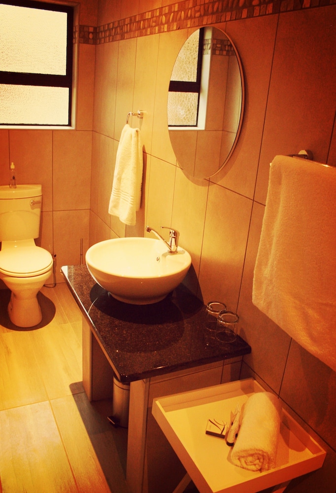 Exclusive Double Room (Wheelchair Access) photo 3