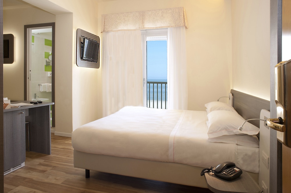 Comfort Room, Sea View