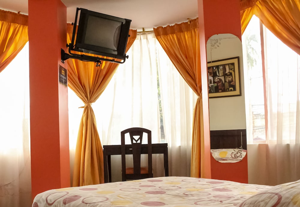 City Twin Room, 2 Twin Beds photo 1