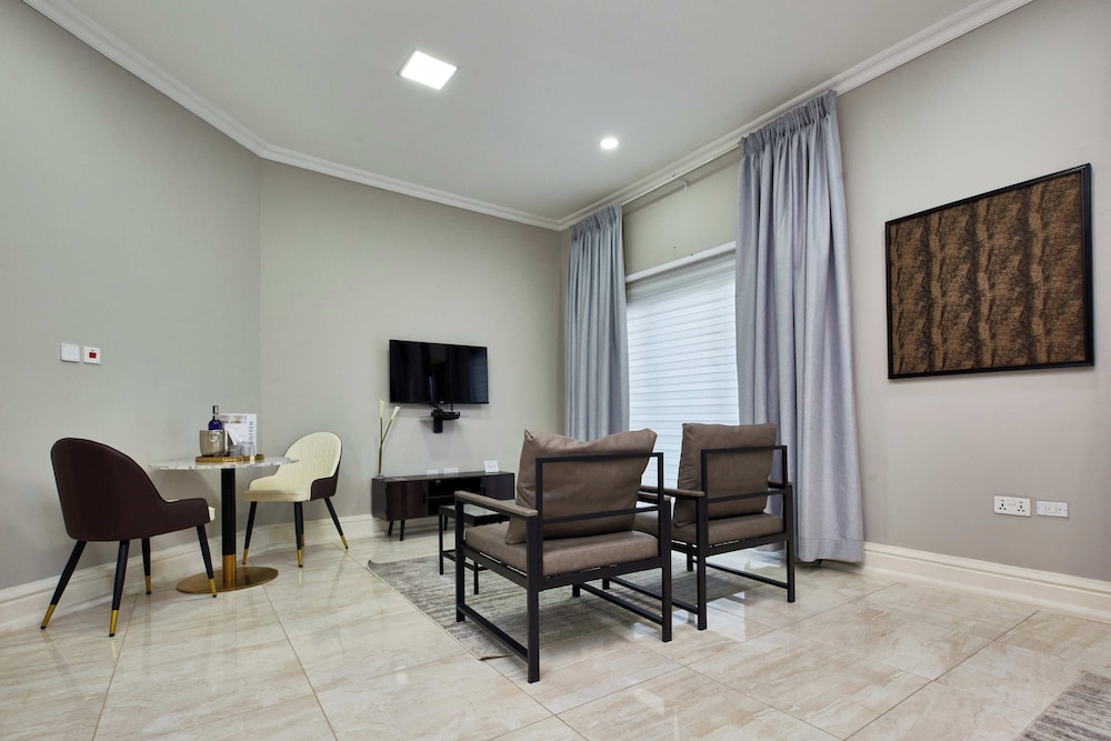 Executive Suite, 1 King Bed photo 3