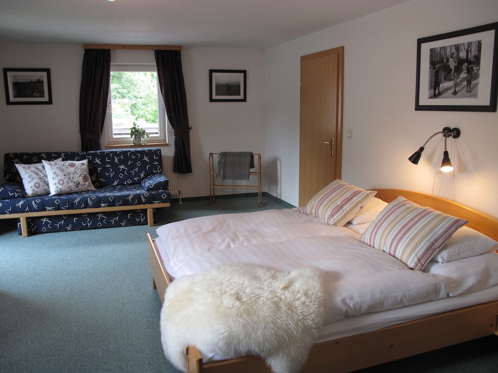 Comfort Triple Room (Sofa)