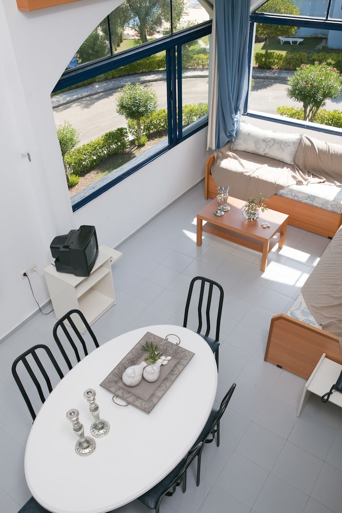 Apartment, 2 Bedrooms - Photo 6