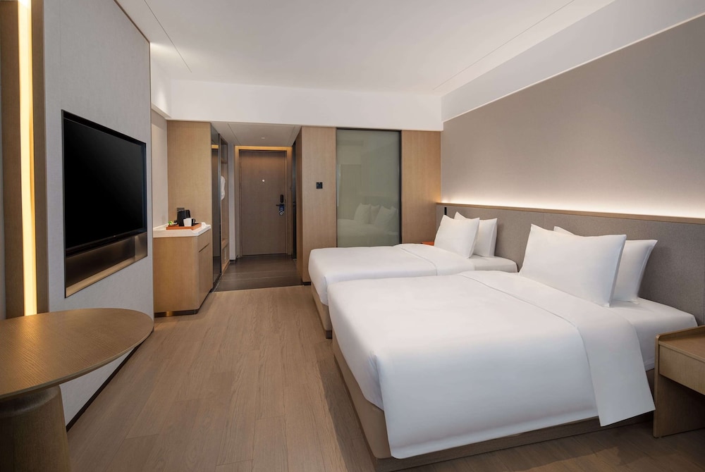 Superior Room, 2 Twin Beds, Non Smoking, City View photo 1