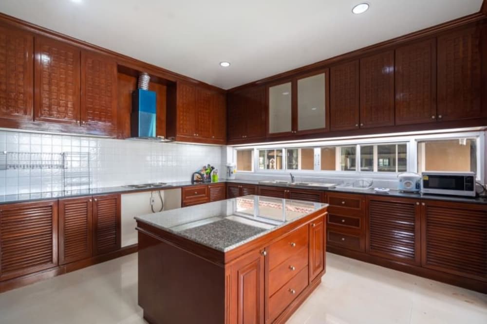 3 Bedrooms with Indoor Pool - Photo 6