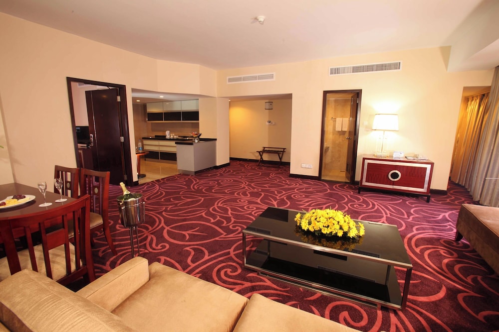 Royal Suite photo 3