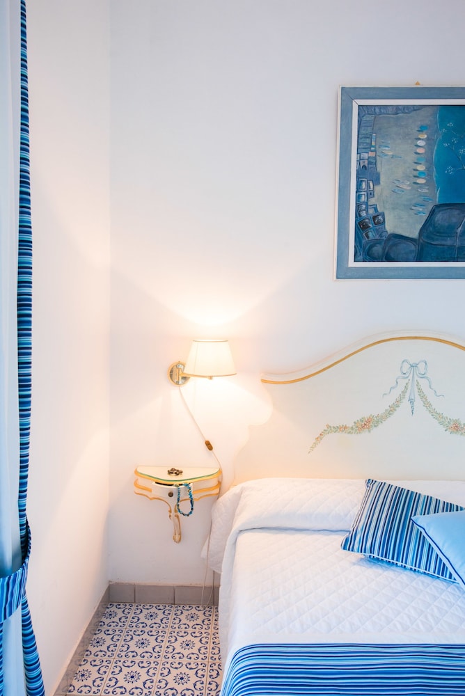 Deluxe Double Room, Terrace photo 2